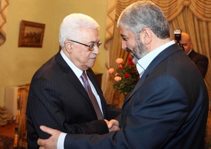 الرئيس يهاتف خالد مشعل مطمئنا على صحته