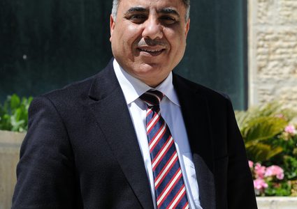 الحكومة: اقتطاع اموال المقاصة هدفه خلق ازمة جديدة للسلطة