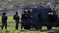 إصابتان برصاص الاحتلال والعشرات بالاختناق في المغير قرب رام الله