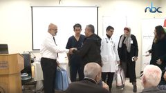 مستشفى النجاح  يكرم الأزواج المرافقين لزوجاتهم في قسم غسيل الكلى