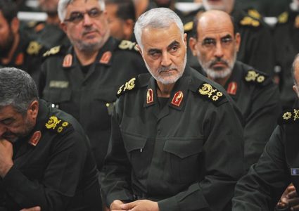 العراق يعلن بدء التحقيق مع طاقم الطائرة التي أقلت قاسم سليماني