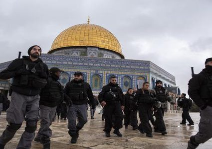 قوات الاحتلال تواصل منع خطيب الأقصى من الدخول للقدس