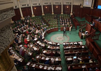 ثلاثة أحزاب تونسية تُعلن رفضها منح الثقة للحكومة الجديدة