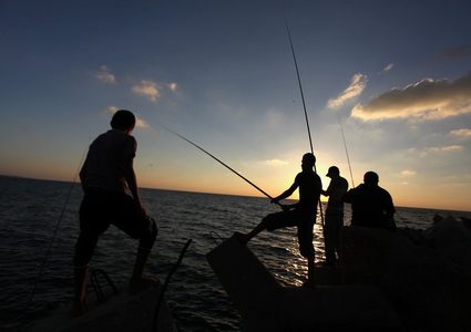 إغلاق البحر أمام الصيادين في غزة لصعوبة الأحوال الجوية