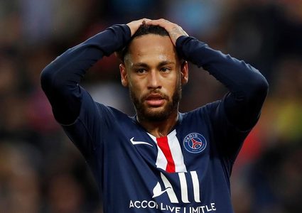 برشلونة لم يعد يريد نيمار بسبب طلب ميسي