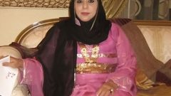 الفنانة العمانية شمعة محمد تُفجع بوفاة زوجها