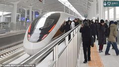 الصين تطلق أول قطار ذكي بالعالم