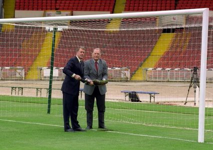 وفاة حارس مرمى منتخب ألمانيا هانز تيلكوفسكي