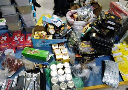 الخليل: الوقائي يضبط كمية من الأدوية المهربة