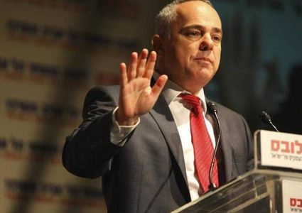 شتاينيتس: إيران بعيدة عن امتلاك القنبلة النووية