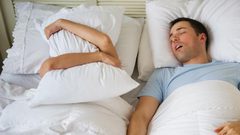 الاستهانة بالشخير يمكن أن يؤدي إلى الموت المفاجىء
