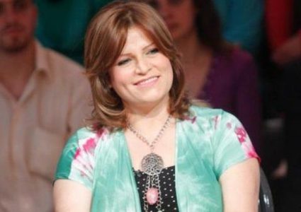 الكاتبة السورية رانيا بيطار تشن هجوما على صناع مسلسل "دانتيل"