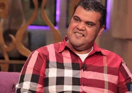 الفنان أحمد فتحي ينشر صورة له قبل الشهرة