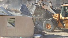 الاحتلال يستولي على بركس قرب رأس كركر غرب رام الله