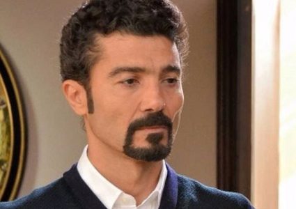 خالد النبوي يرد على أقوال تقليده للفنان الراحل خالد صالح