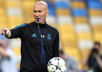 زيدان: أملك أفضل لاعبي العالم