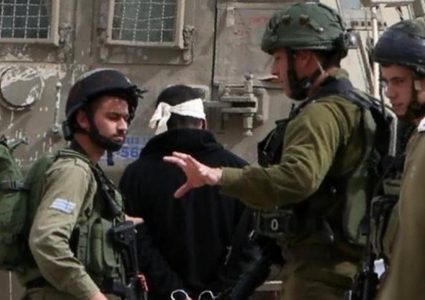 حملة اعتقالات ومداهمات بالضفة