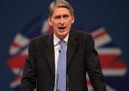 لندن: القبض على السفير البريطاني في طهران انتهاك غير مقبول