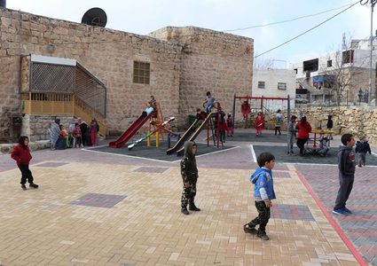 لجنة إعمار الخليل تنفذ مشاريع جديدة لاعادة الحياة للمدينة