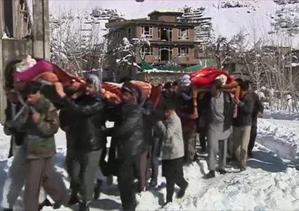 عشرات القتلى في انهيارات ثلجية في باكستان