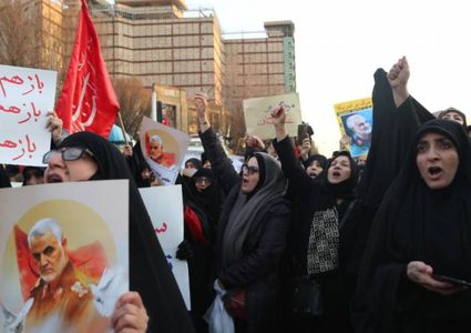 طهران ولندن تتبادلان التحذيرات