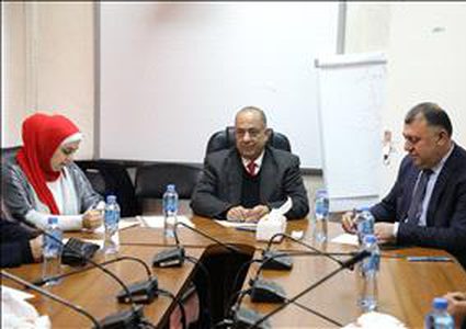 وزير العدل يلتقي ممثلين عن أهالي الشهداء المحتجزة جثامينهم