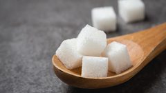 دراسة: تأثير السكر مشابه لتأثير المخدرات على الدماغ