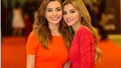 كارمن سليمان تحيّر الجميع بصورة مع شقيقتها