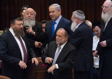 أحزاب اليمين تتفق على خوض الانتخابات بقائمة مشتركة