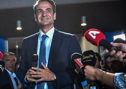 رئيس الوزراء اليوناني يرشح امرأة لرئاسة البلاد