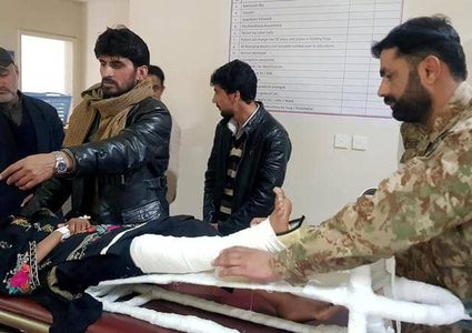 "الطفلة المعجزة".. دفنت في الجليد 18 ساعة وخرجت حية!