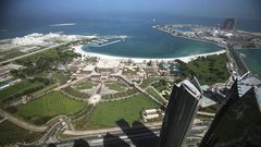 روبوت اماراتي يدهش العالم