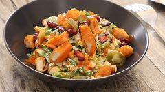 السلطة المكسيكية بالدجاج والهالابينو