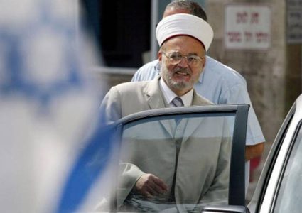 الخارجية" تدين ابعاد "صبري" وتدعو لحراك عربي إسلامي لحماية الأقصى