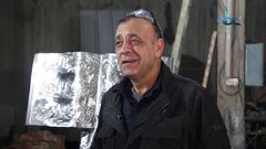 مجسمات فنية من الحديد تحاكي الزمن الجميل