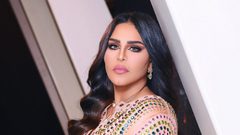 كيف أحرجت أحلام مدير أعمالها أمام الجمهور