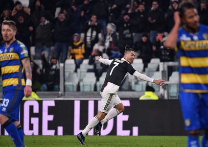 رونالدو يعادل يوفنتوس ويتخطى لوكاكو