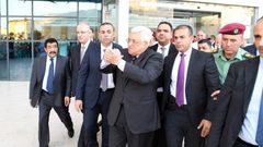 الرئيس يتفقد قسم الأطفال في المستشفى الاستشاري في رام الله