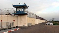 إدارة سجون الاحتلال تمنع دخول ممثلي الأسرى لأقسام القاصرين