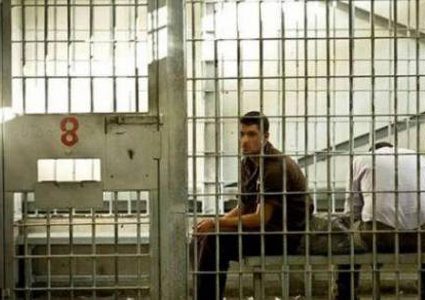 الاحتلال يستولي على مبالغ "الكنتينا" لـ10 أسرى