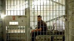 الاحتلال يستولي على مبالغ "الكنتينا" لـ10 أسرى