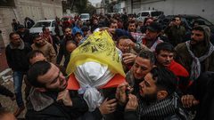 غزة تشيع جثمان الشهيد الحجّار