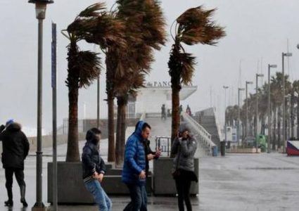 مصرع ثلاثة أشخاص شرق إسبانيا بسبب عاصفة