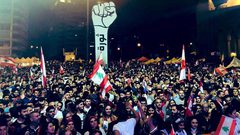 مواجهات بين الجيش اللبناني والمتظاهرين في محيط مجلس النواب ببيروت