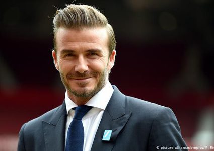 بيكهام  يطارد لاعبين من برشلونة