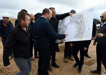 بينت يهدد بفرض السيطرة على المناطق "ج"