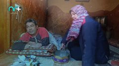 ام جميل بائعة سمك من غزة تثبت أن هذه المهنة ليست حكرا على الرجل!