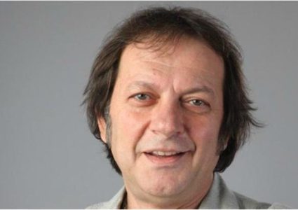 وفاة الفنان التركي رجب اكتوغ