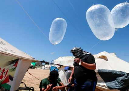 حماس توافق على وقف اطلاق البالونات الحارقة بطلب مصري