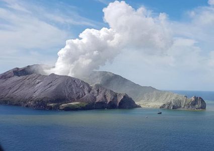 ارتفاع عدد قتلى بركان نيوزيلندا إلى 20